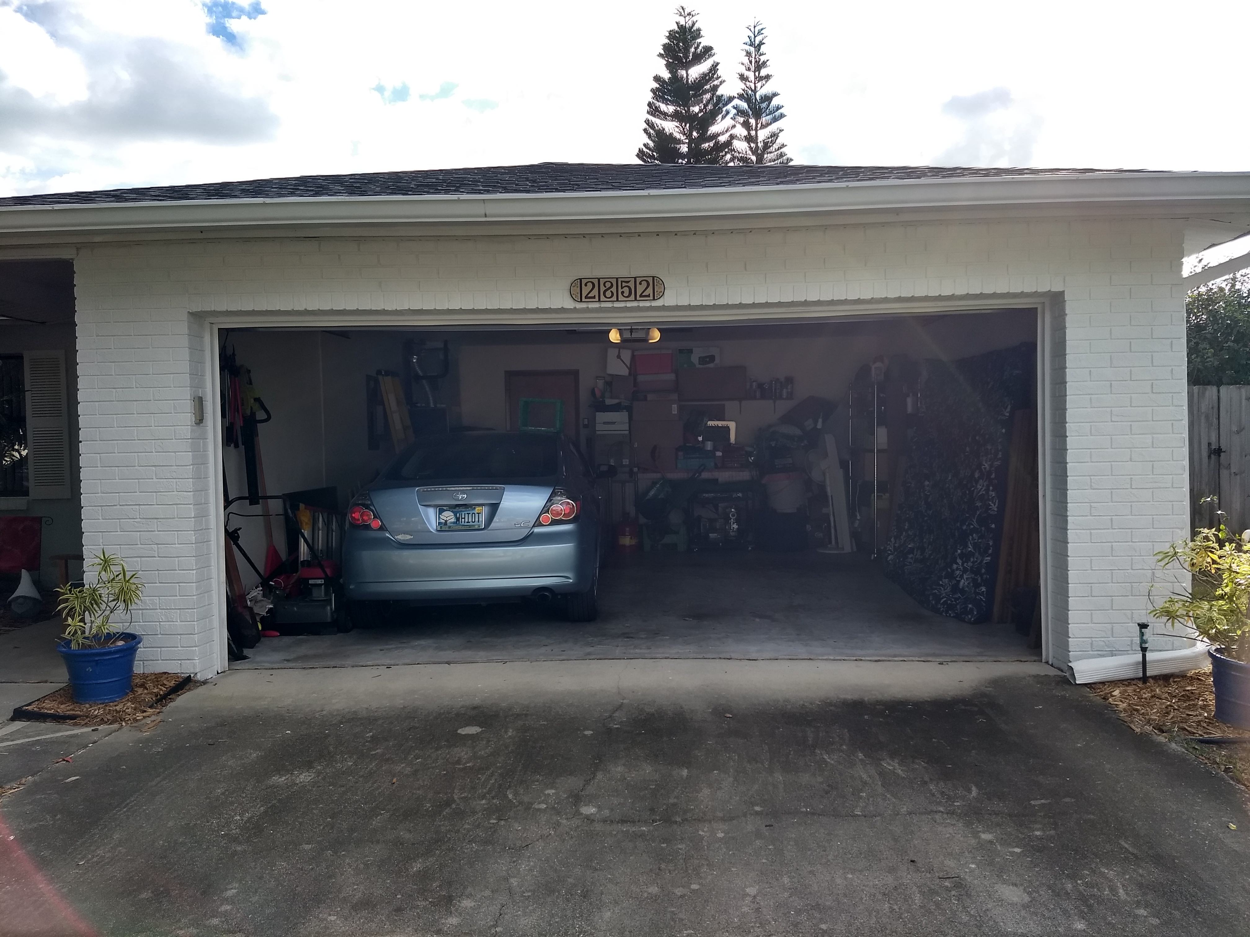 Garage Bricks After Painting